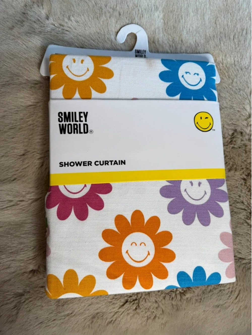 Smiley World fabric shower curtain retro daisy’s brand new